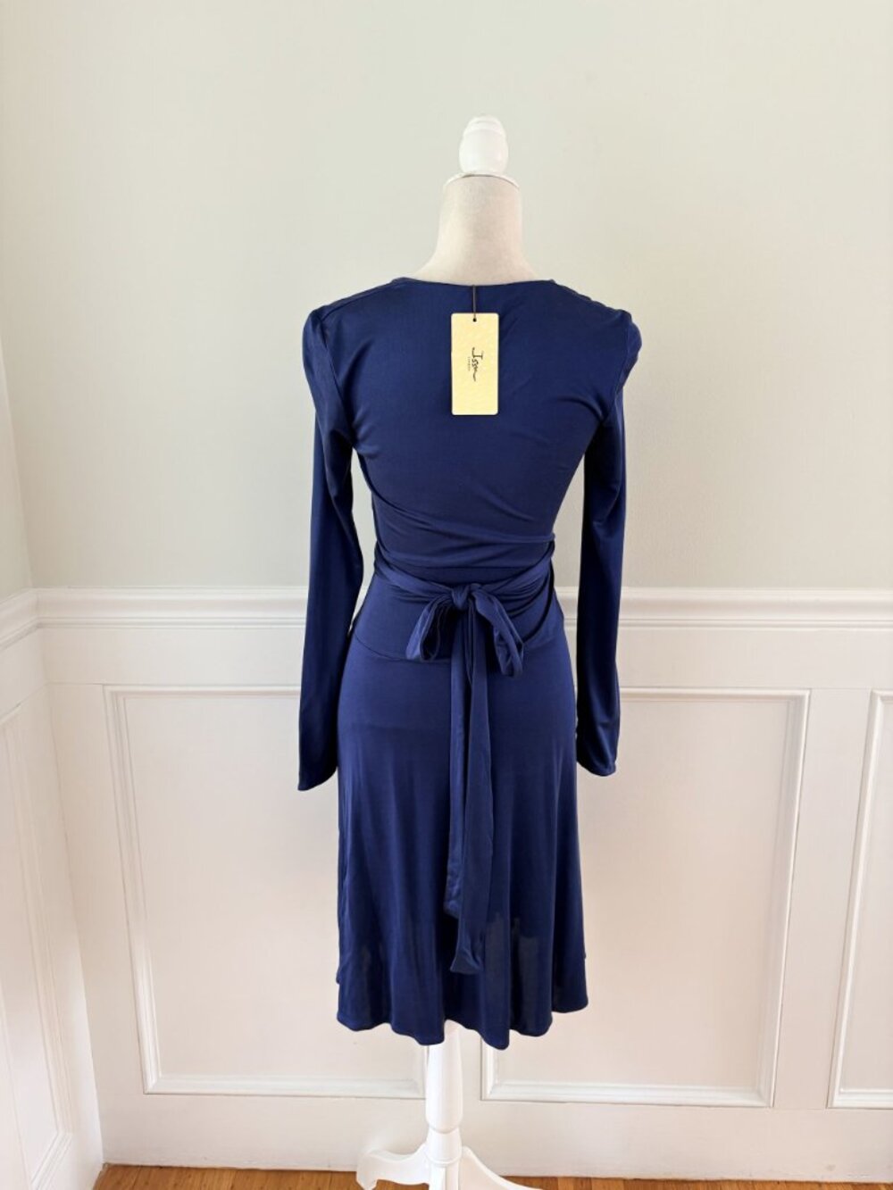 NWT Kate Middleton Engagement Dress Issa London Silk Wrap Dress 8 - Picture 9 of 10